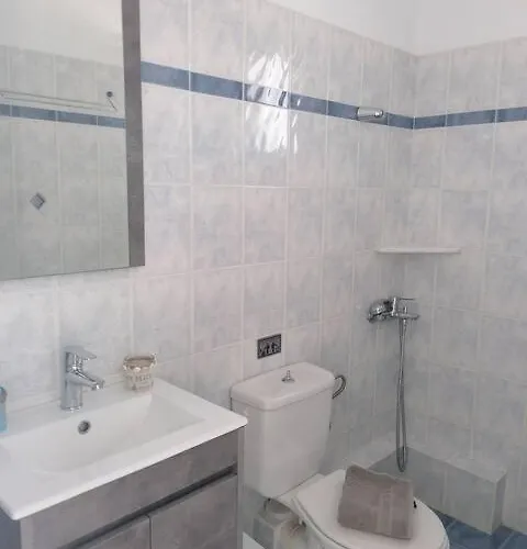 Amalthea Schinousa Schoinoussa